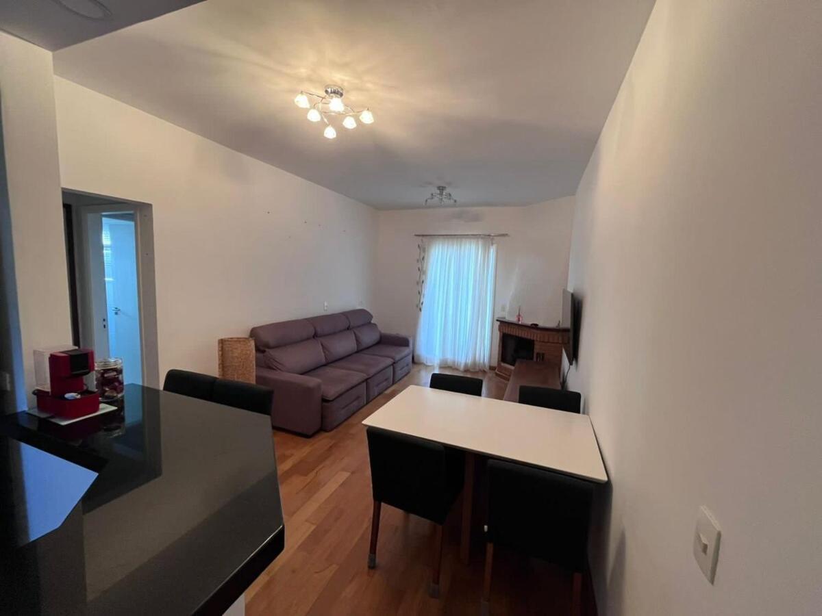 Lindo Apto Com Varanda, Vista Maravilhosa E Lareira Apartamento *