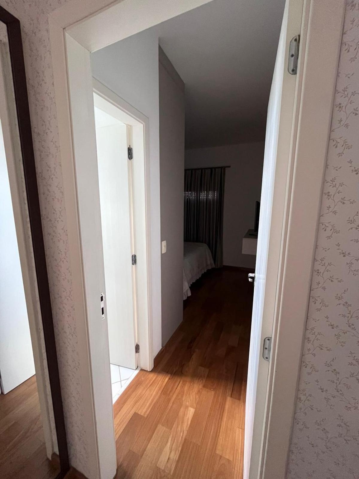 Apartamento Lindo Apto Com Varanda, Vista Maravilhosa E Lareira *