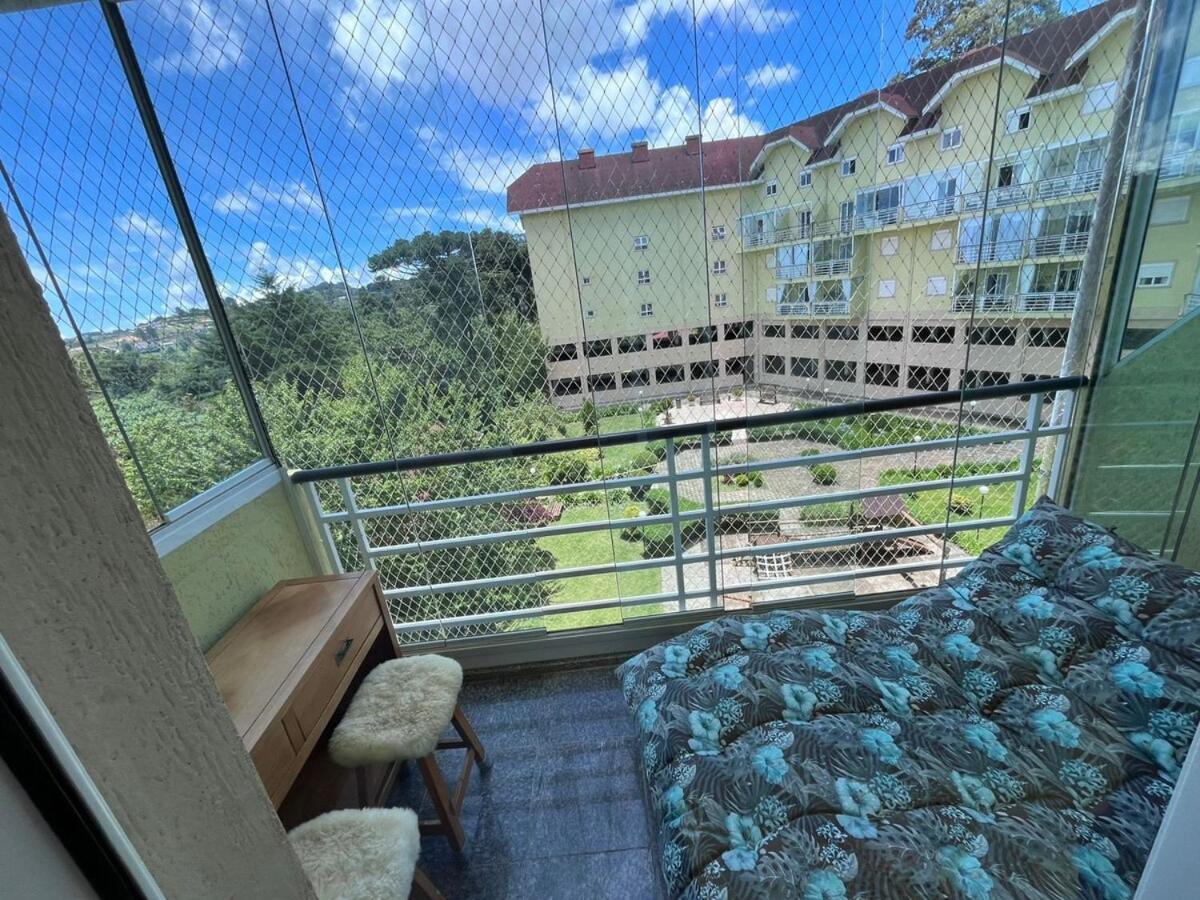 Apartamento Lindo Apto Com Varanda, Vista Maravilhosa E Lareira Campos do Jordão